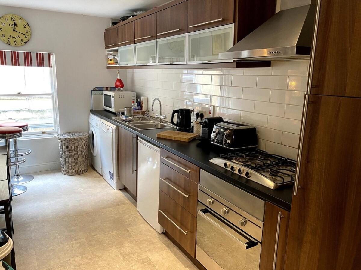 Spacious City Centre Apartment 바스 외부 사진