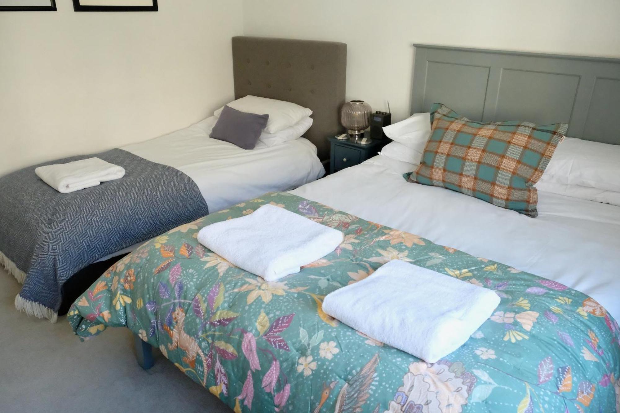 Spacious City Centre Apartment 바스 외부 사진
